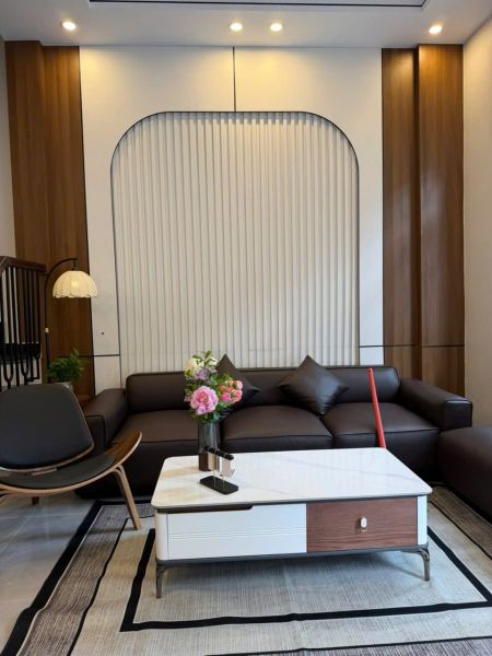 Bán Căn Nhà 3 Tầng Ngõ Phố Bình Lộc, Ph Tân Bình, Tp Hd, 42M2, 3 Ngủ, Nhà Đẹp, Ngõ Oto Vào - 643537