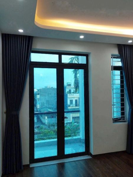 Bán Căn Nhà 4 Tầng Lô Góc Ngõ Phố Đinh Văn Tả, Ph Bình Hàn, Tp Hd, 52.2M2, 3 Ngủ, 4 Vs, Gara - 643609