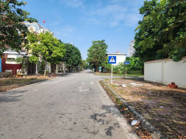 Bán Lô Đất Biệt Thự Mặt Đường Trần Nguyên Đán, Ph Thanh Bình, Tp Hd, 250M2, Mt 12.5M - 643690