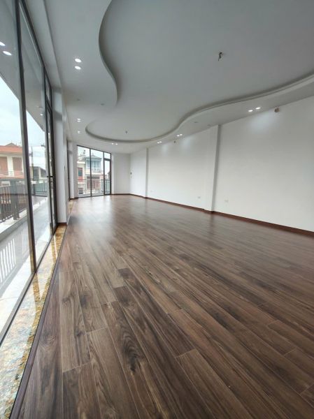 Bán Căn Góc Mặt Đường Lê Thanh Nghị, Tp Hải Dương, 84.3M2, 5 Tầng, Kd Buôn Bán, Giá Tốt - 643732