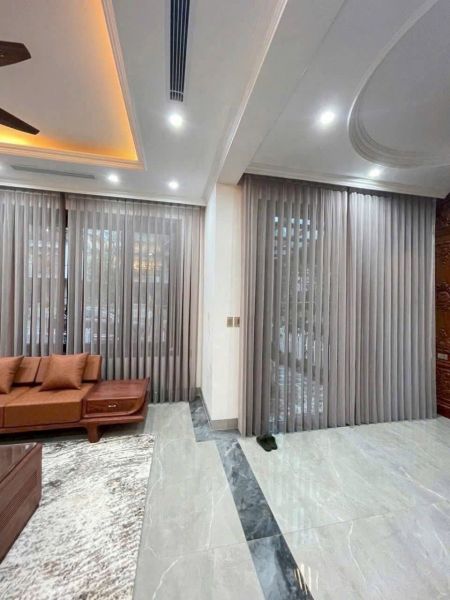 Cho Thuê Căn Biệt Thự 3 Tầng Khu Ecopark, Tp Hải Dương, 200M2, Sân Vườn Đẹp, An Ninh - 643816