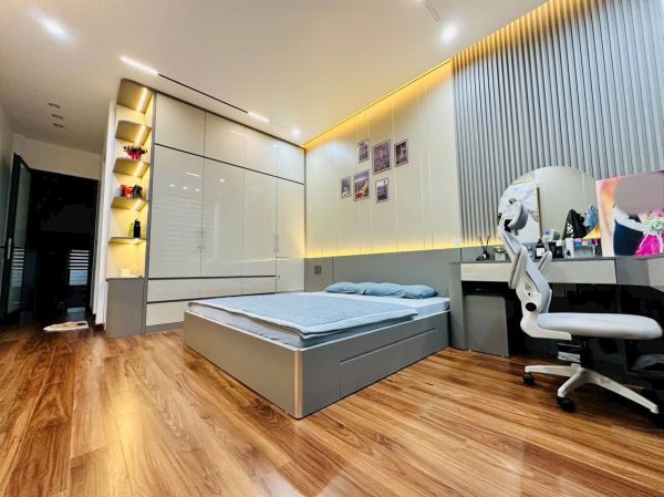 Bán Căn Nhà 4 Tầng Ngõ Đường Ngô Quyền, Ph Tân Bình, Tp Hd, 66M2, Mt 4M, Gara Oto, 5.X Tỷ - 643873