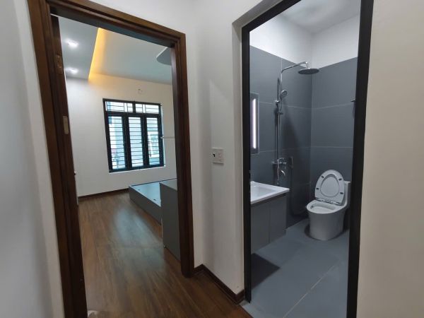Bán Căn Nhà 3 Tầng Ngõ 166 Vũ Hựu, Ph Thanh Bình, Tp Hd, 43.7M2, 3 Ngủ, 3 Vs, Chỉ 2.69 Tỷ - 644086