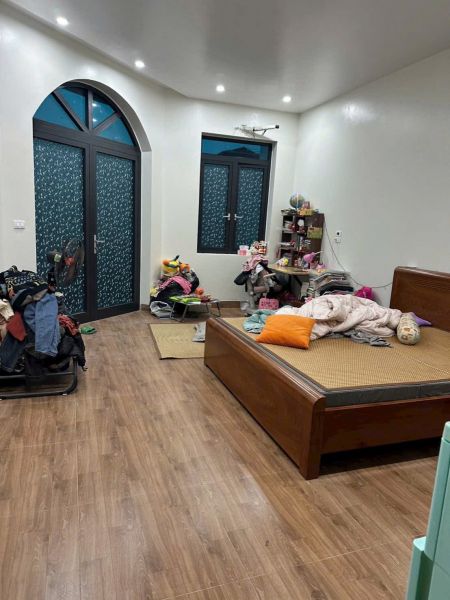Bán Căn Nhà 3 Tầng Lô Góc Giáp Kdc Ngọc Châu, Đông Triều, Tp Hd, 64.75M2, 3 Ngủ, 3Vs, 4.1X Tỷ - 644275