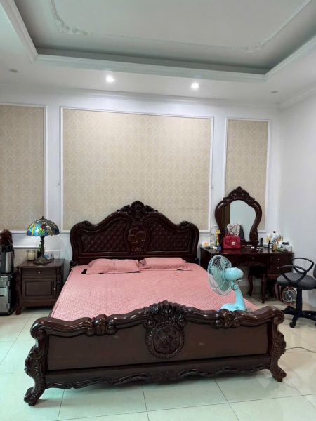 Bán Căn Nhà 4 Tầng Lô Góc, Thang Máy, Mặt Phố Phường Trần Hưng Đạo, Tp Hd, 73.3M2, Mt 6M - 644398