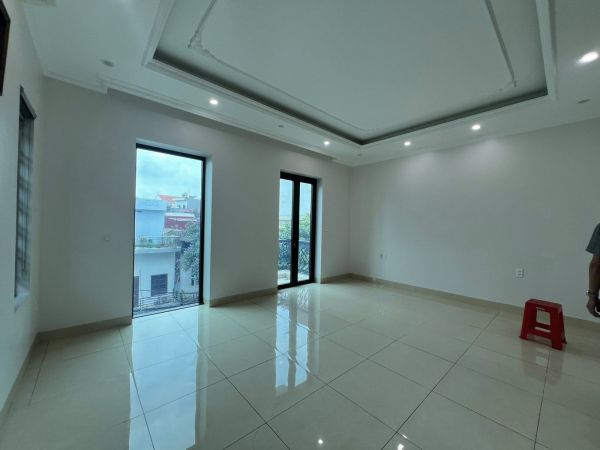 Bán Căn Nhà 4 Tầng Lô Góc, Thang Máy, Mặt Phố Phường Trần Hưng Đạo, Tp Hd, 73.3M2, Mt 6M - 644401